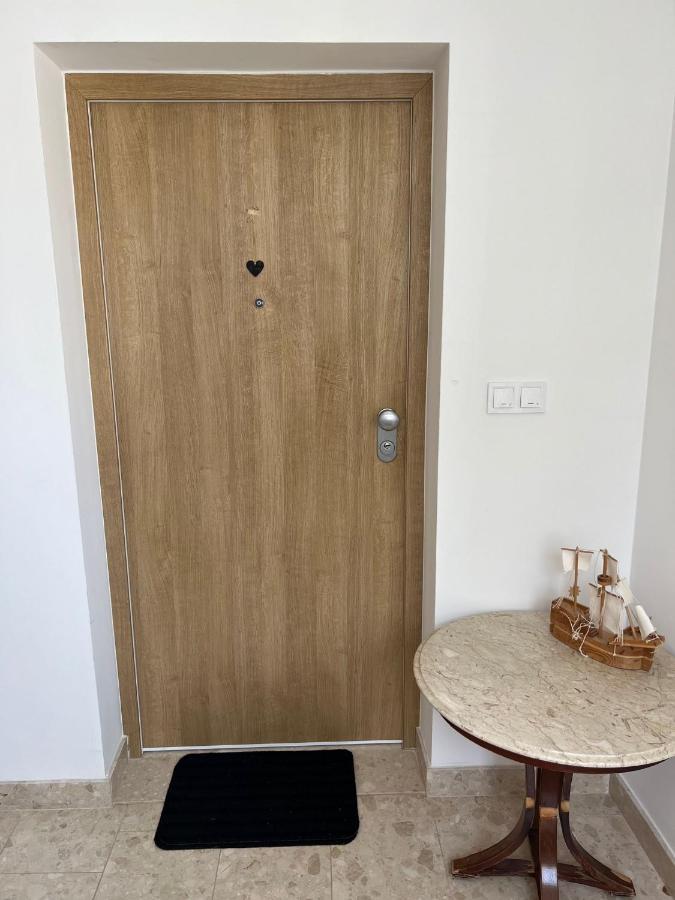 Apartman Sven Малинска Экстерьер фото