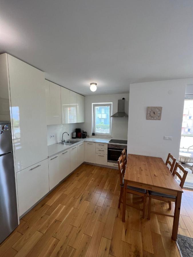 Apartman Sven Малинска Экстерьер фото